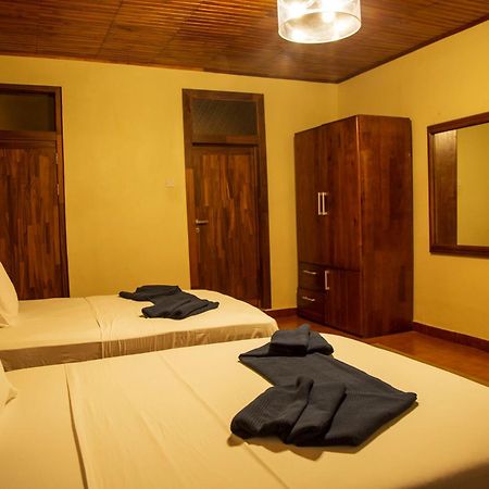 The Haven Boutique Hotel Кумаси Экстерьер фото