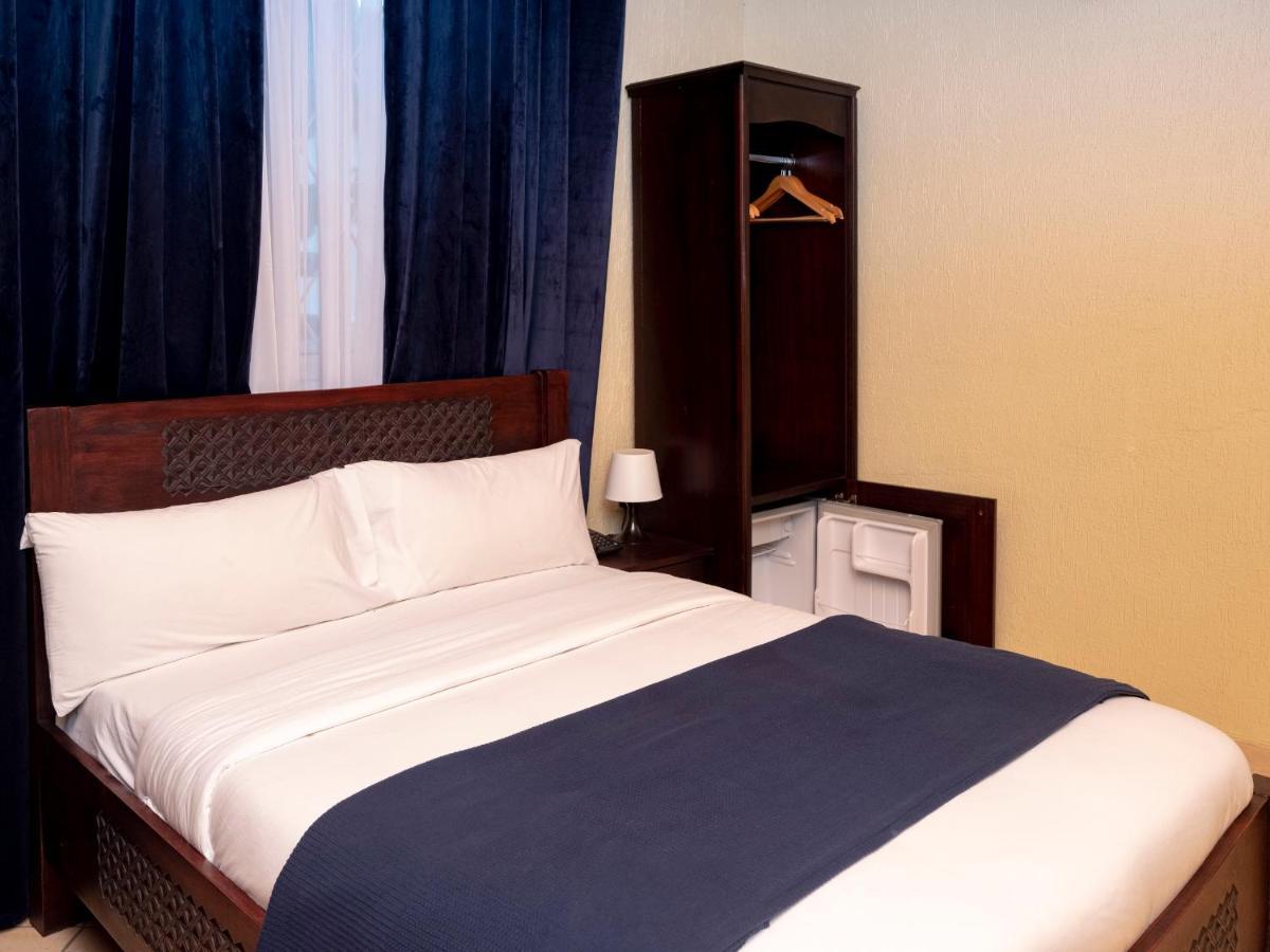 The Haven Boutique Hotel Кумаси Экстерьер фото