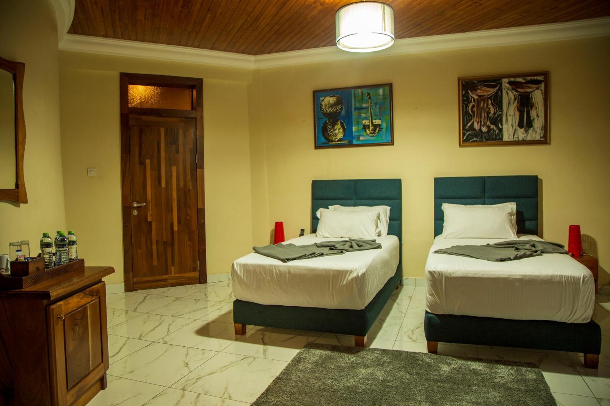 The Haven Boutique Hotel Кумаси Экстерьер фото