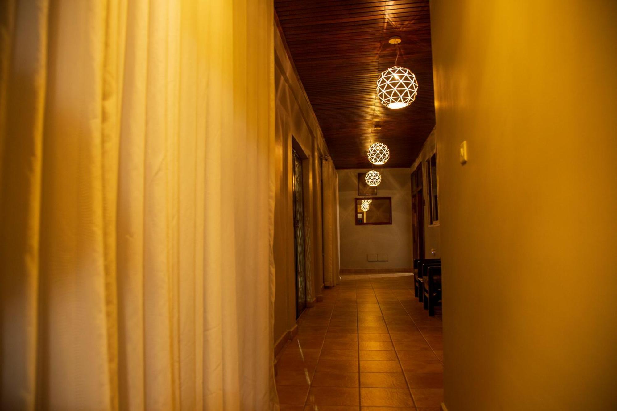 The Haven Boutique Hotel Кумаси Экстерьер фото