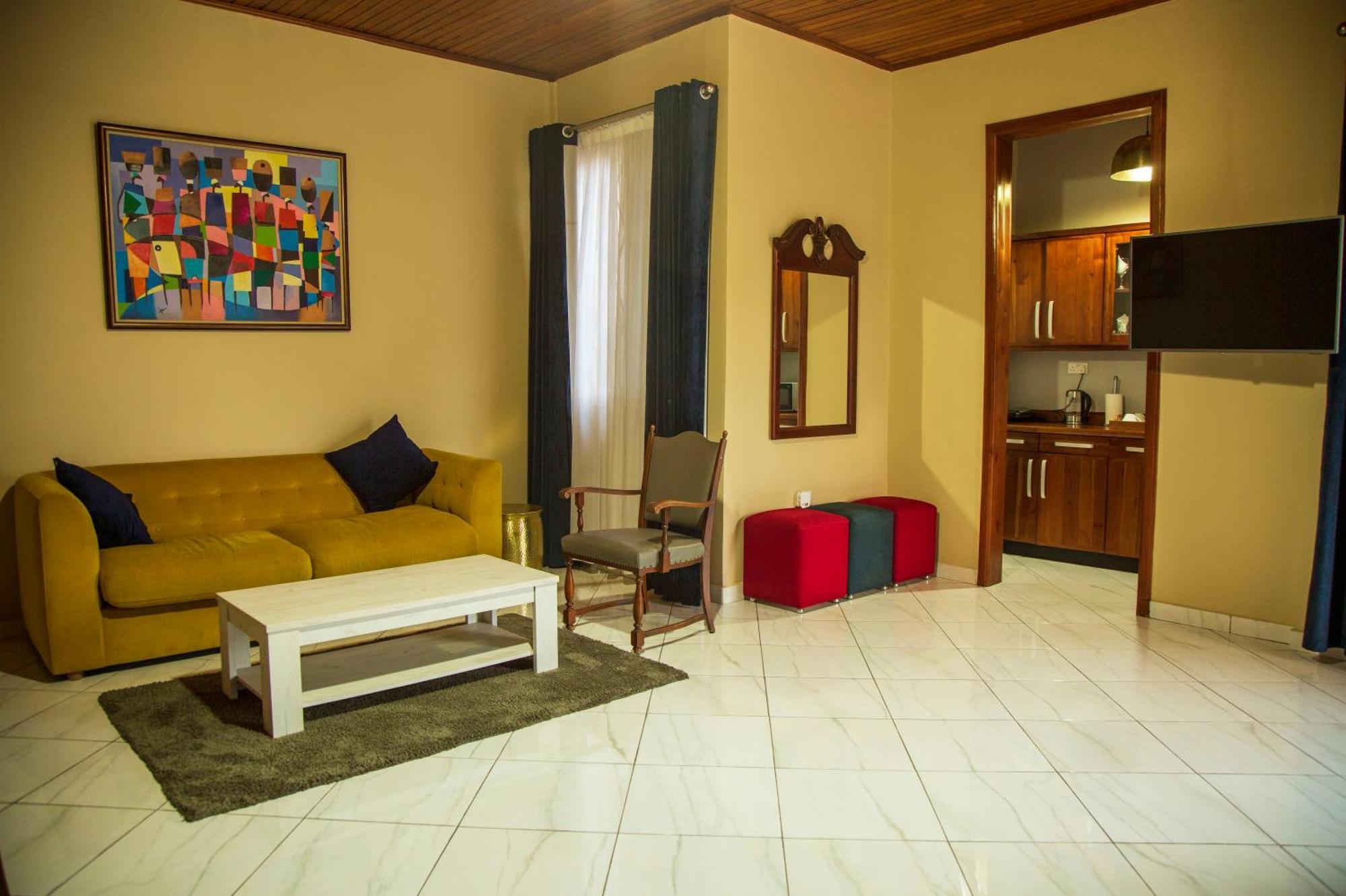 The Haven Boutique Hotel Кумаси Экстерьер фото