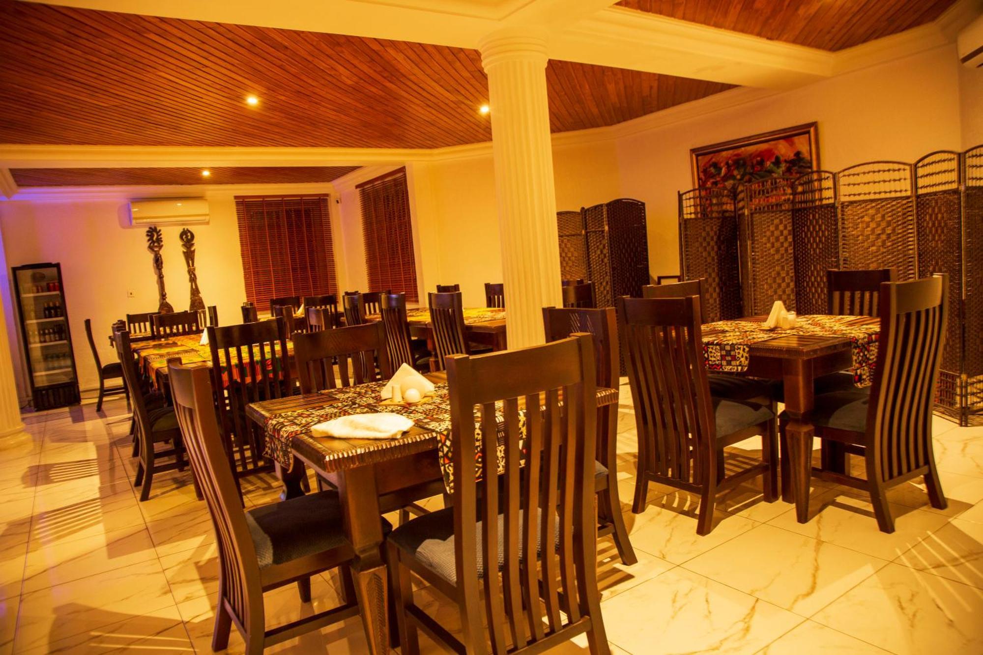 The Haven Boutique Hotel Кумаси Экстерьер фото