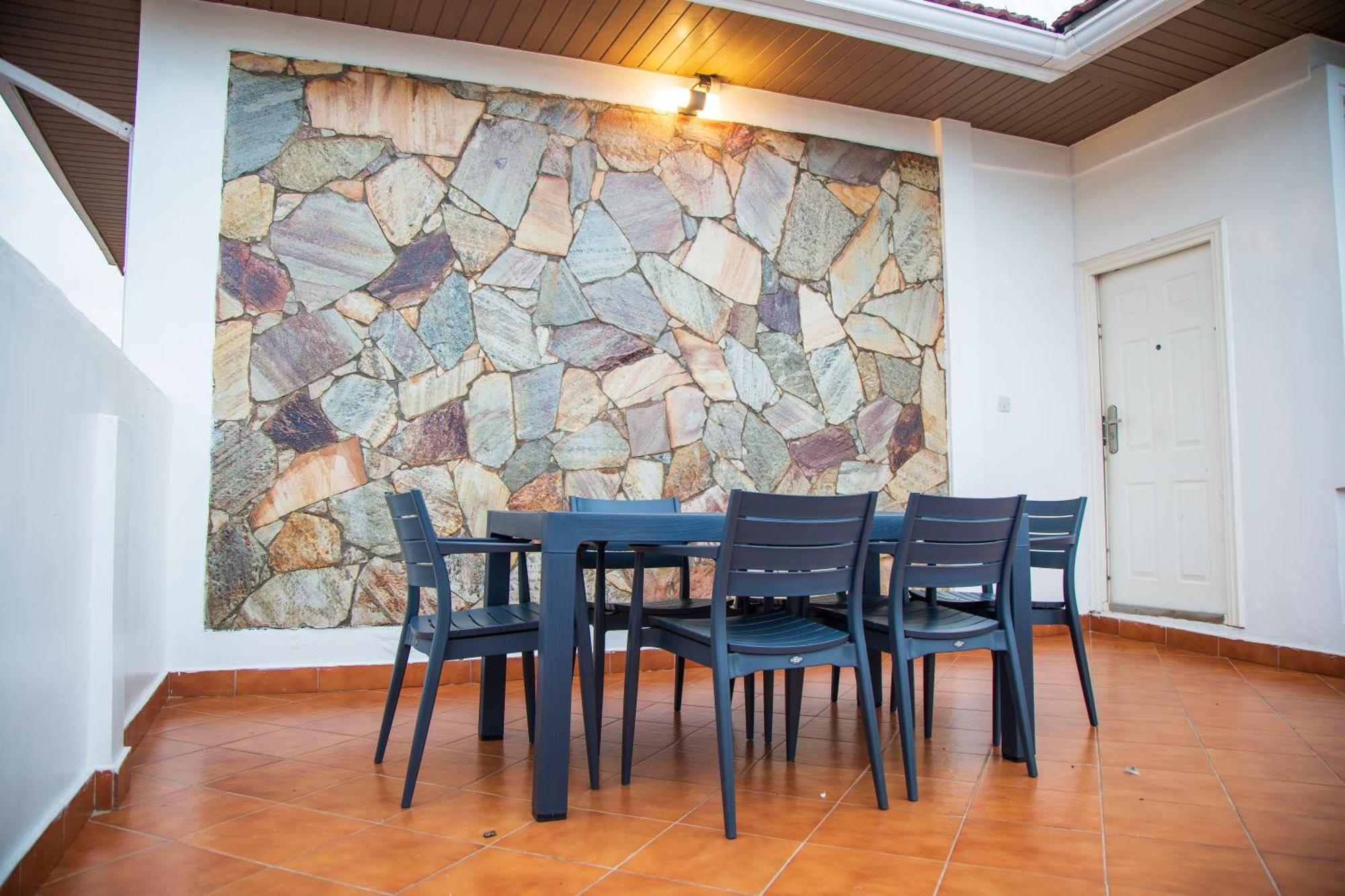 The Haven Boutique Hotel Кумаси Экстерьер фото