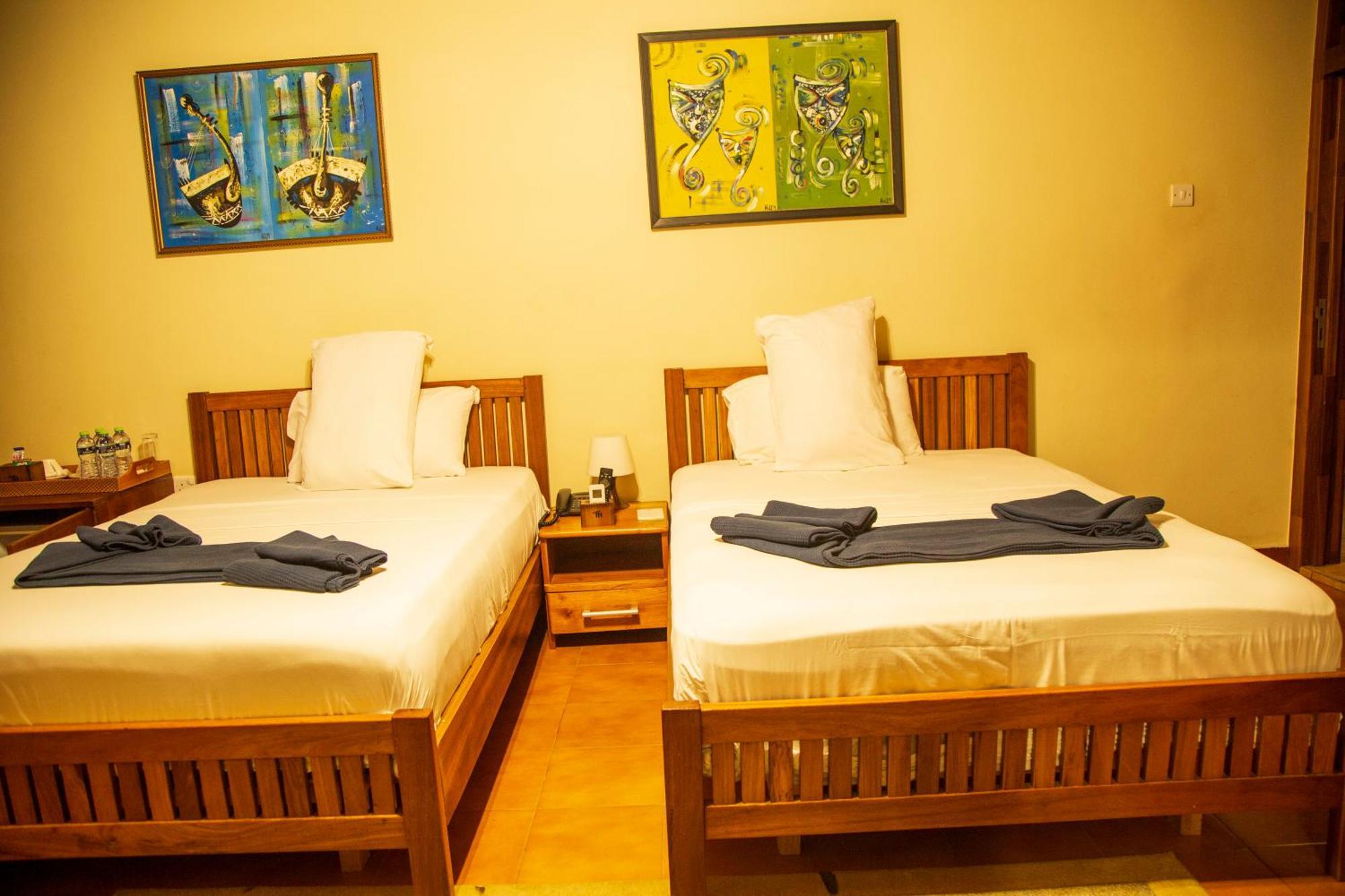 The Haven Boutique Hotel Кумаси Экстерьер фото